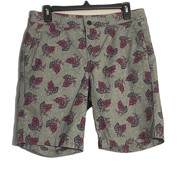 Vintage Orvis women’s Floral ( green/pink/navy) Patterned shorts size 8 - Picture 1 of 6